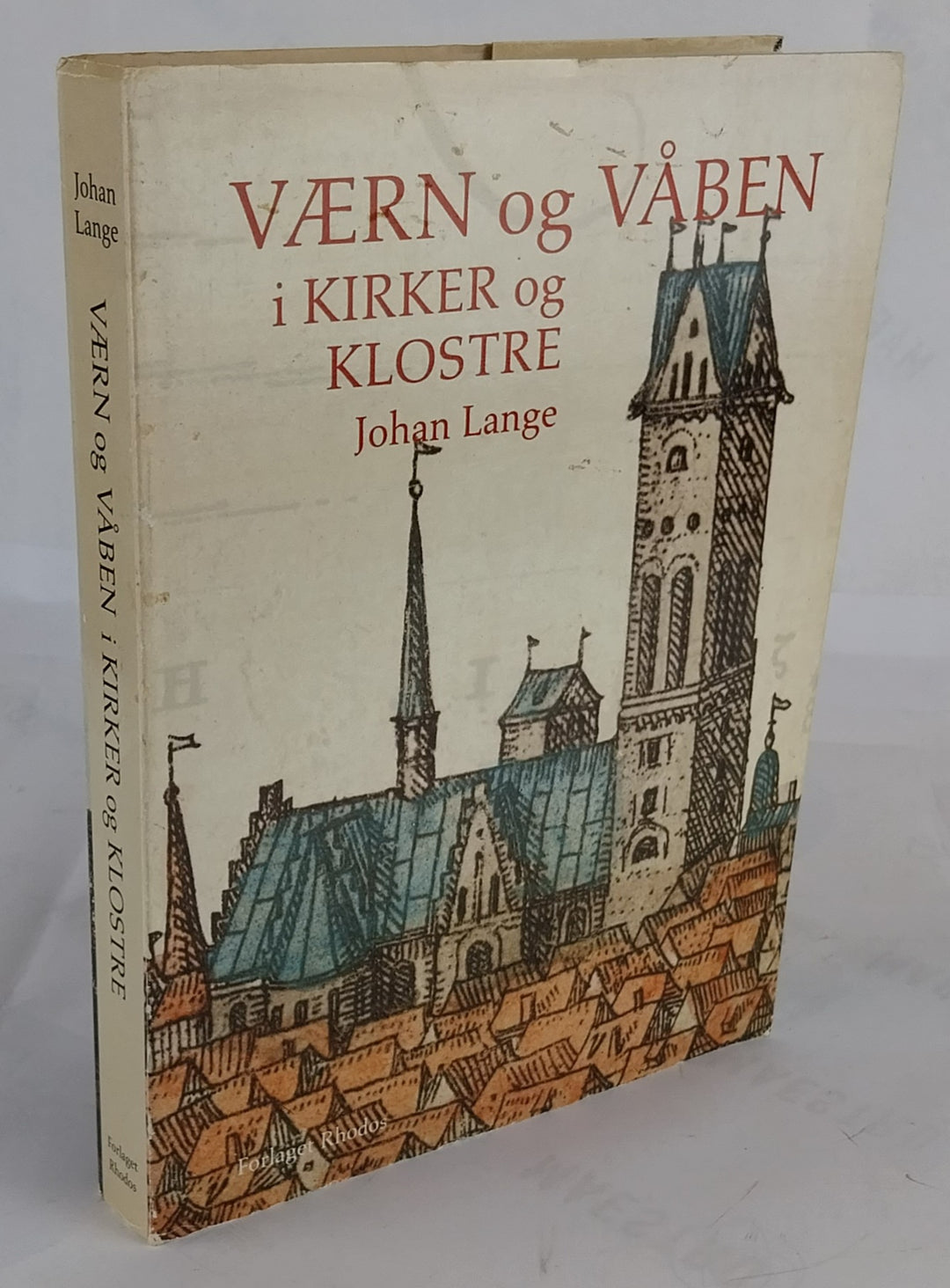 Værn og våben i kirker og klostre