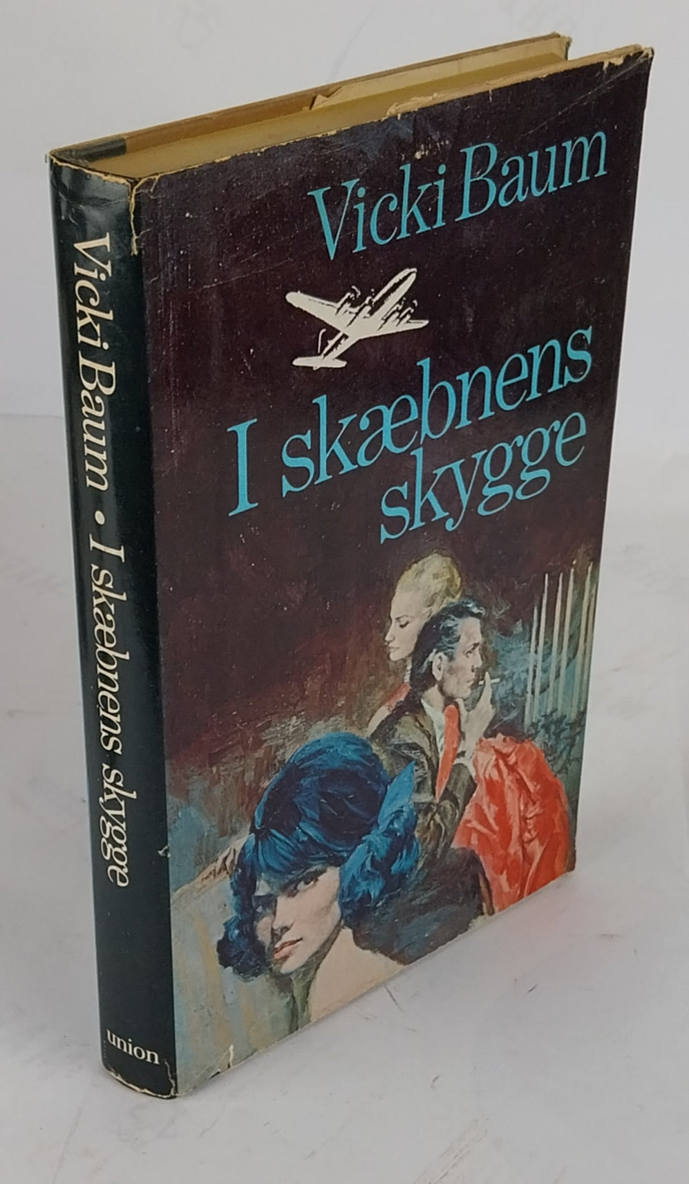 I skæbnens skygge