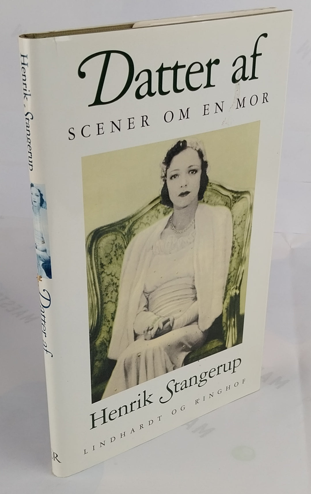 Datter af. Scener om en mor