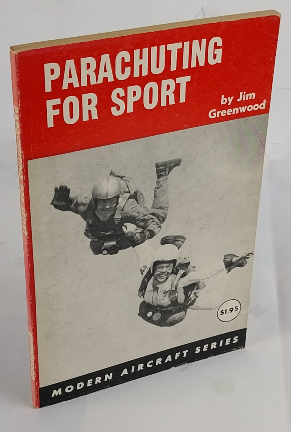 Parachuting for sport