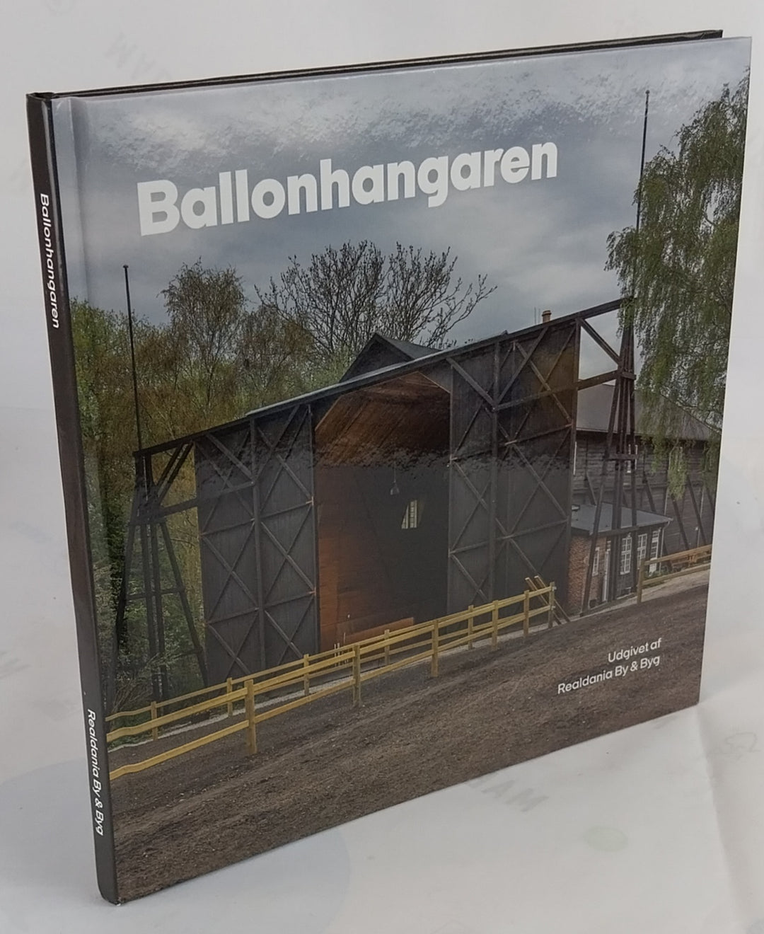 Ballonhangaren
