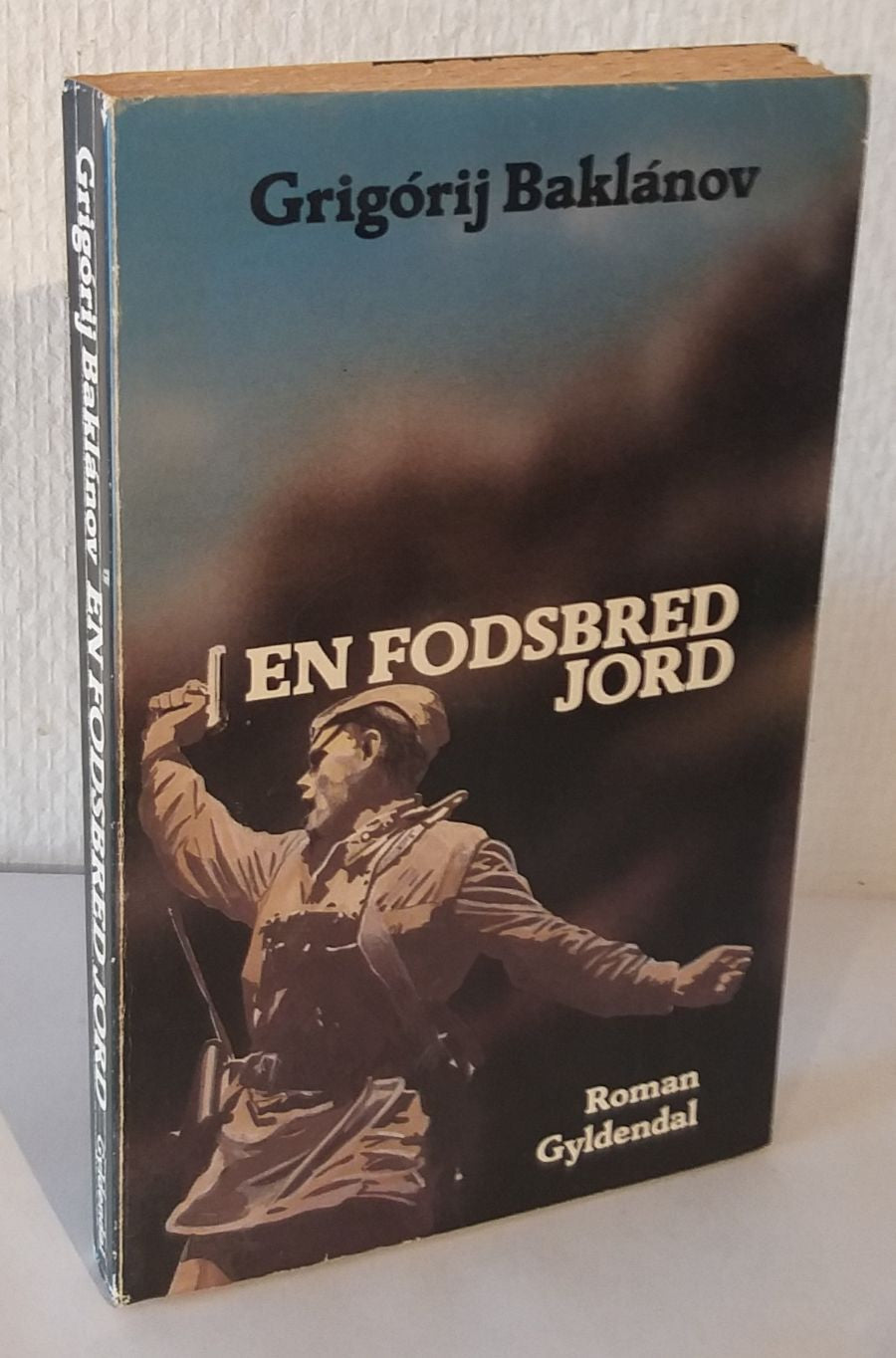 En fodsbred Jord