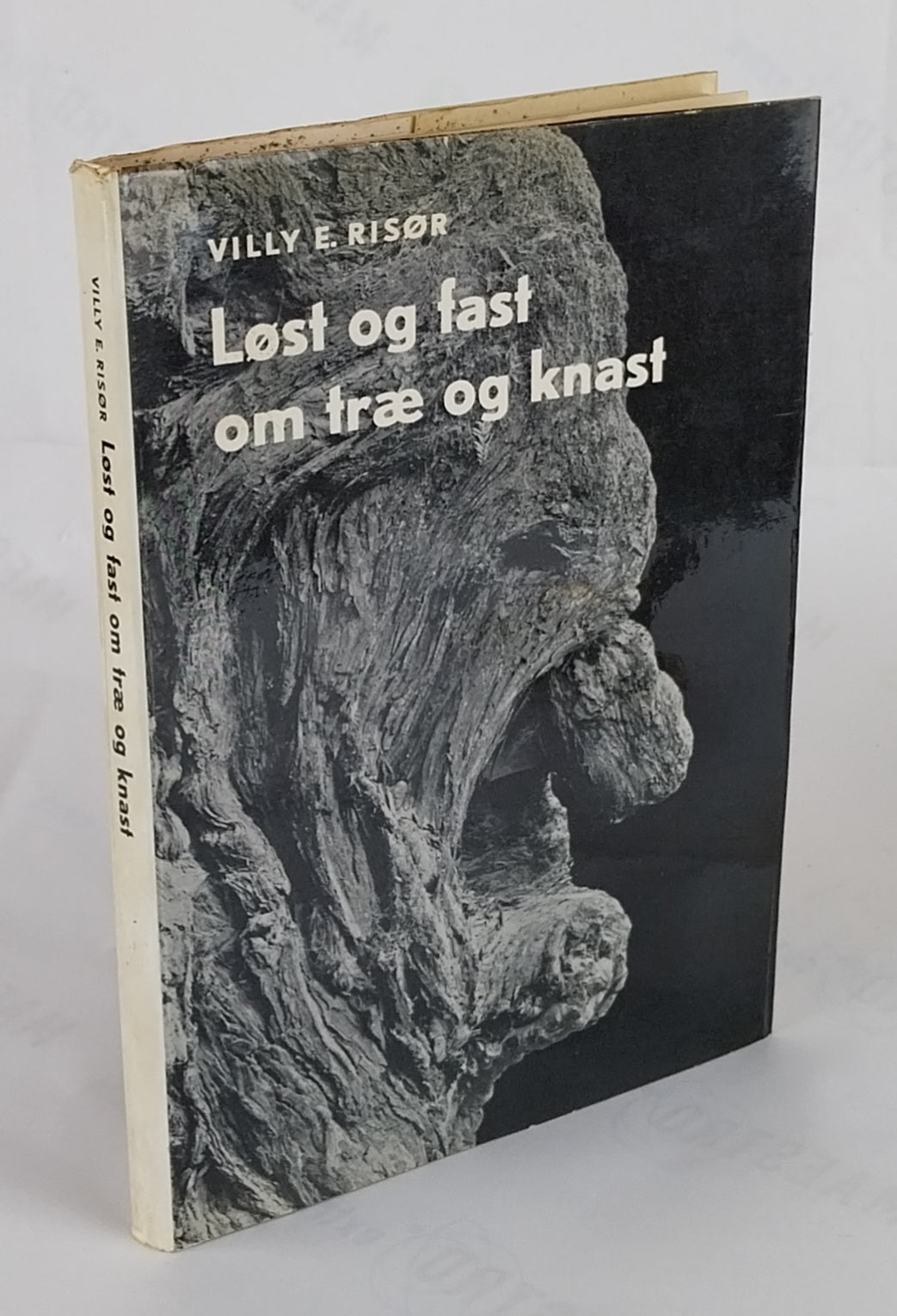 Løst og fast om træ og knast