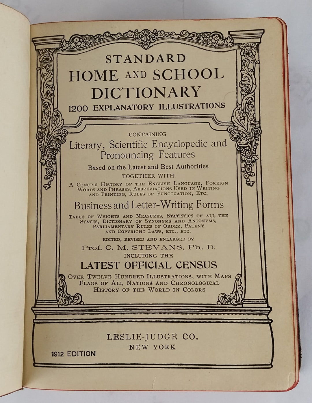 Standard Home and School Dictionary Containing Literary, Scientific Encyclopedic and Pronouncing Features