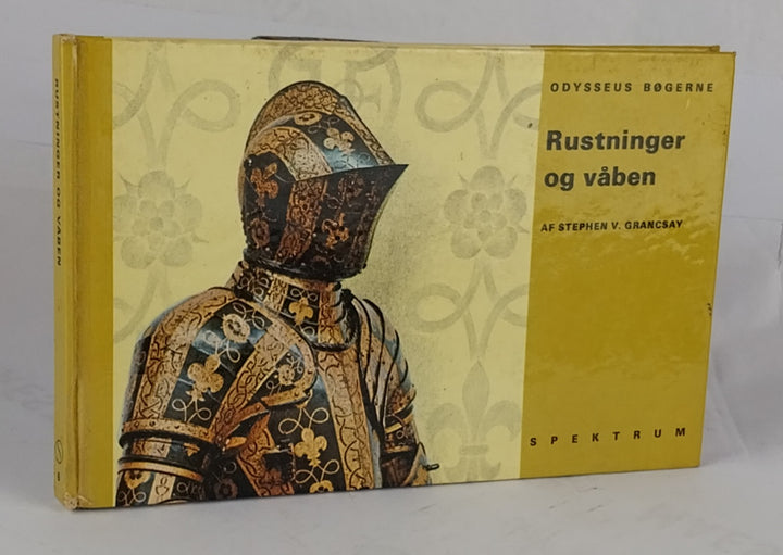 Rustninger og Våben