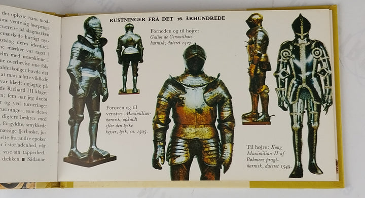 Rustninger og Våben