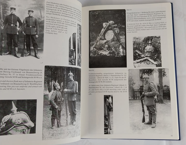 Deutsche Uniformen und Seitengewehre / German Uniforms and Bayonets, 1841-1945