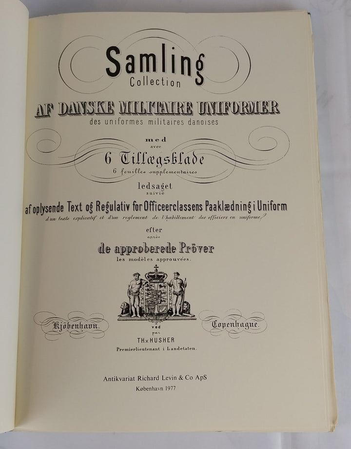 Samling af danske militaire Uniformer