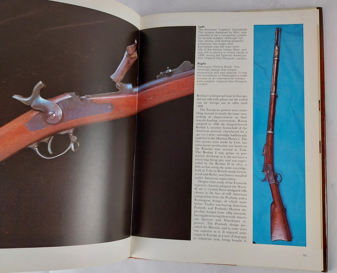 The Illustrated Book of Guns and Rifles