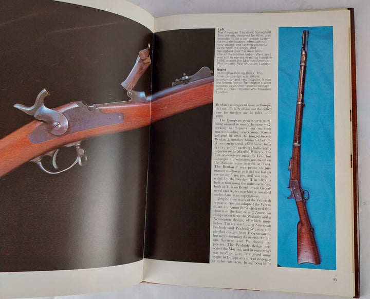 The Illustrated Book of Guns and Rifles