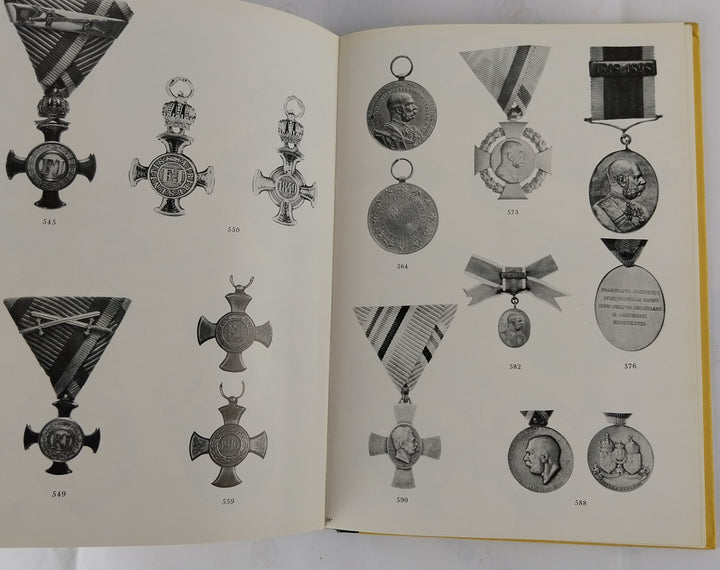 Österreichisches Ordenshandbuch