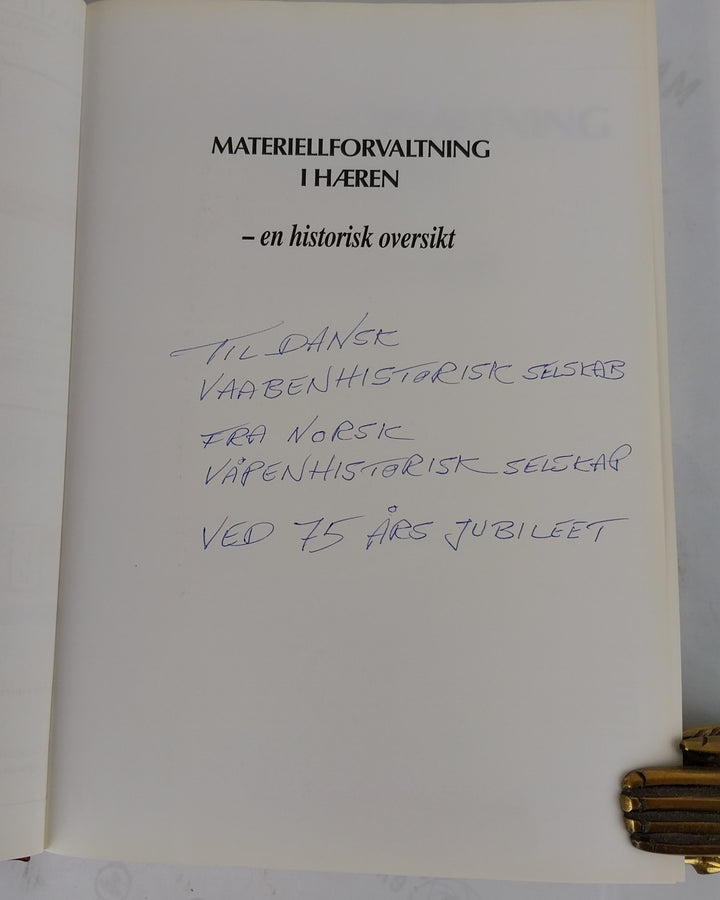 Materiellforvaltning i hæren. -en historisk oversikt