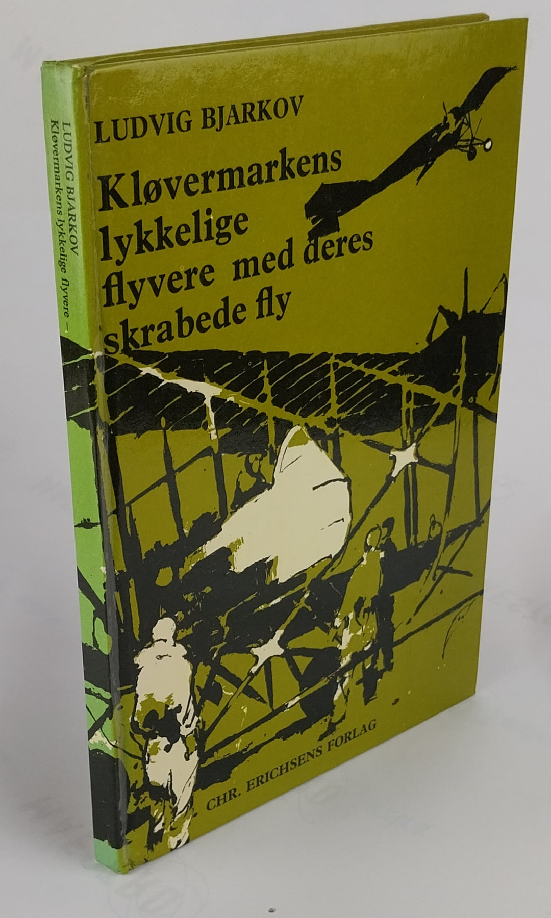 Kløvermarkens lykkelige flyvere med deres skrabede fly