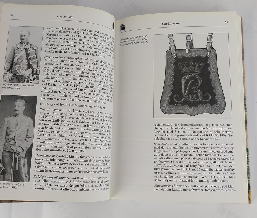 Den Danske Hær og Flådes uniformer 1886