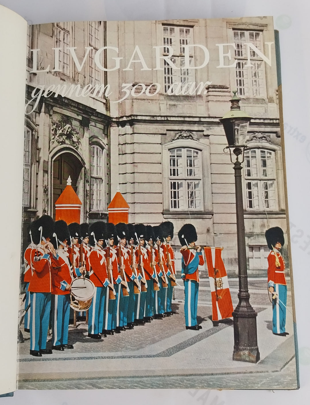 Livgarden gennem 300 aar