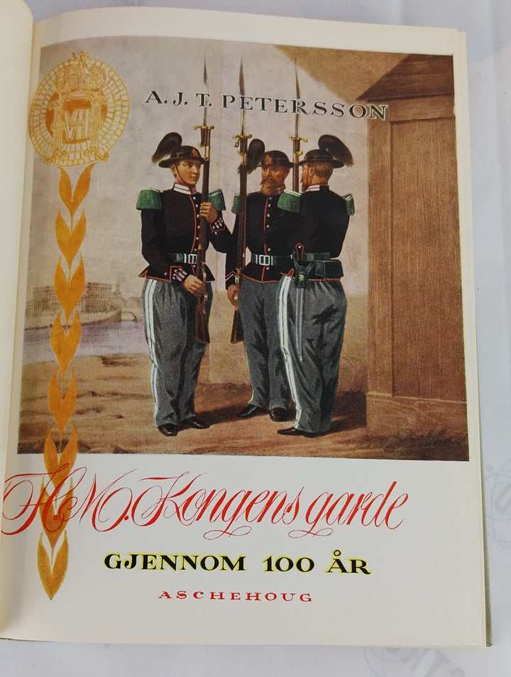 H. M. Kongens Garde gjennom 100 år