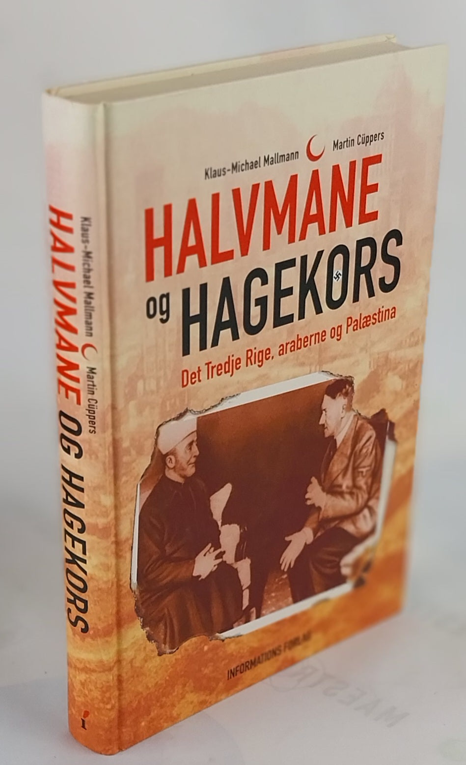 Halvmåne og hagekors