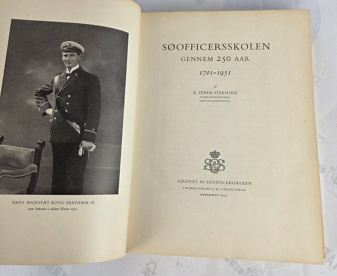 Søofficersskolen gennem 250 aar 1701 - 1951.