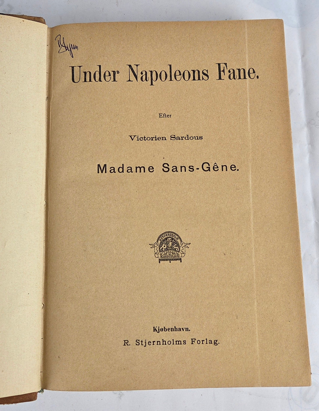 Under Napoleons Fane
