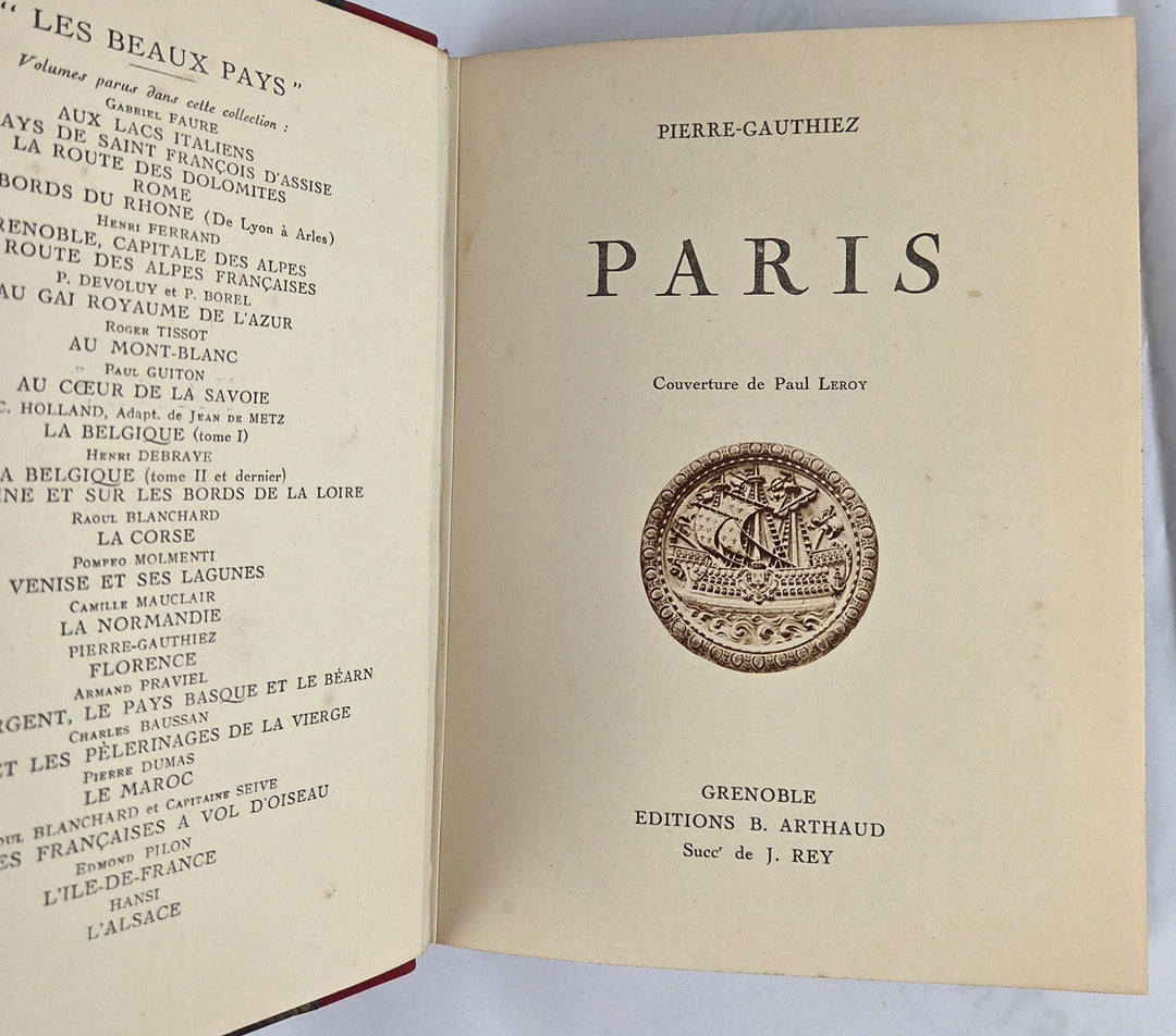 PARIS. Couverture de Paul Leroy.
