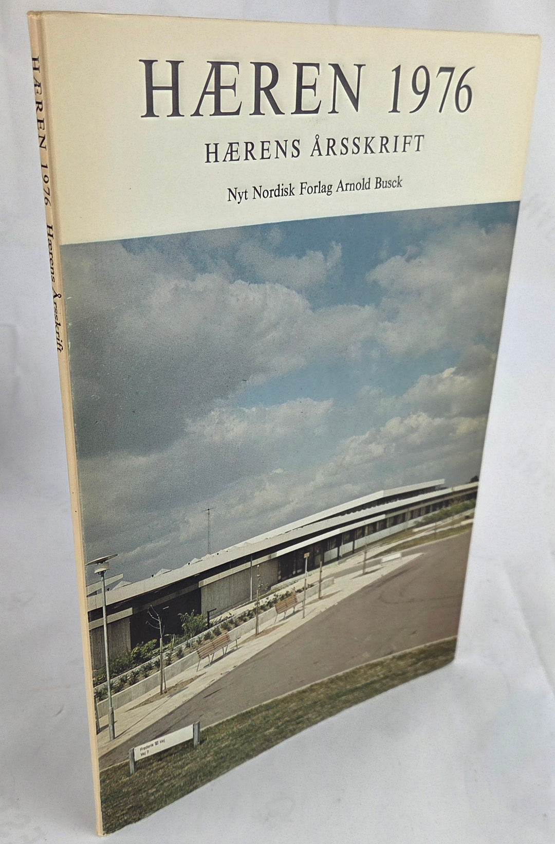 Hæren 1976