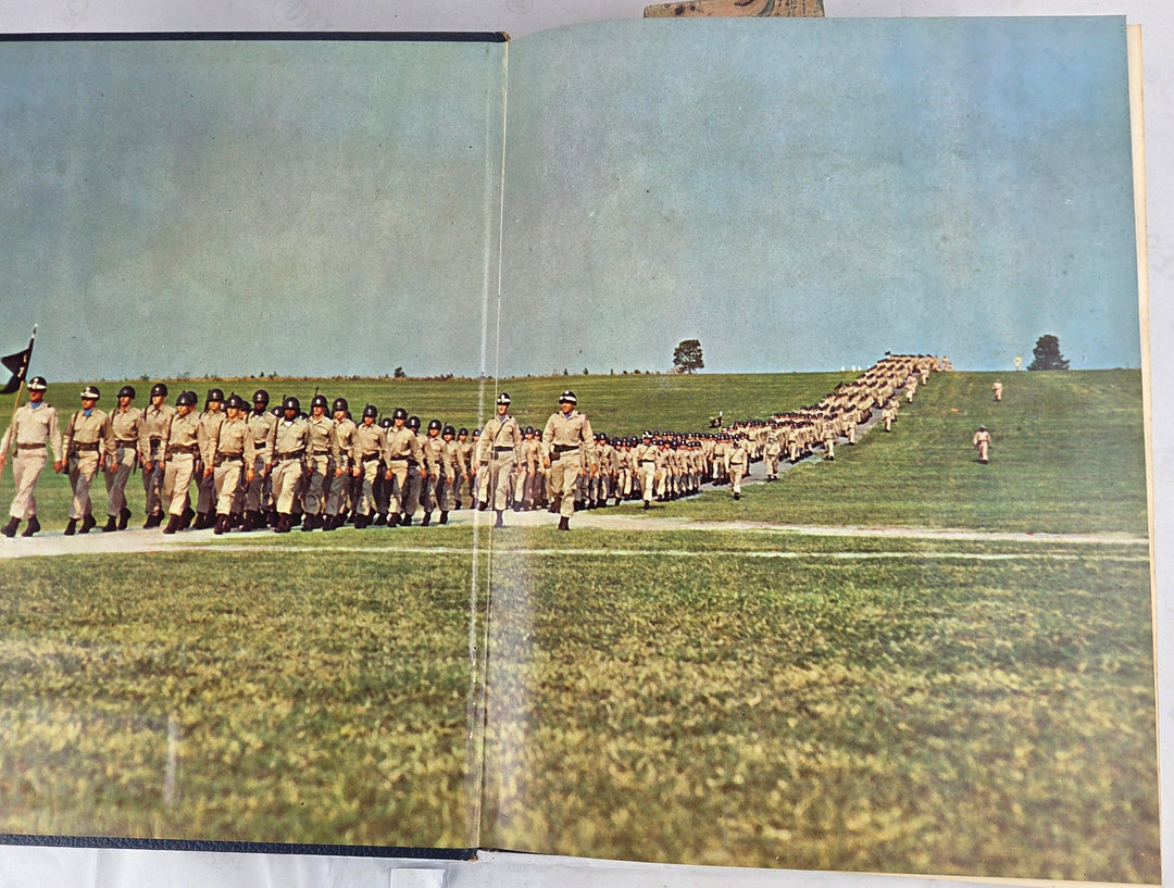 Basis Training. United States Army Training Center Infantry