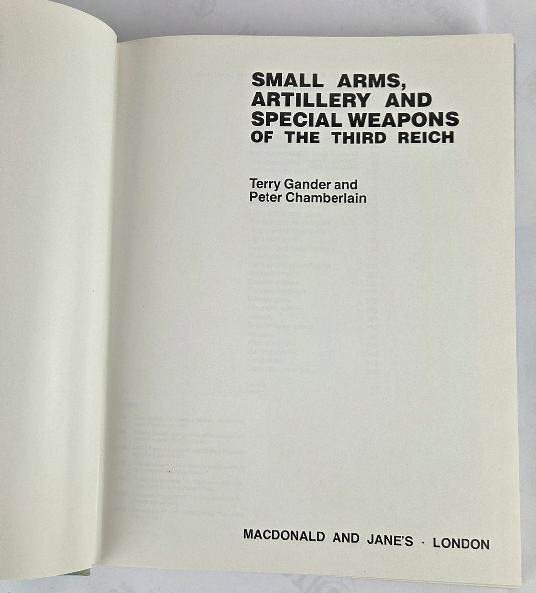 Small Arms Artillery and Special Weapons of the Third Reich, An encyclopedic survey