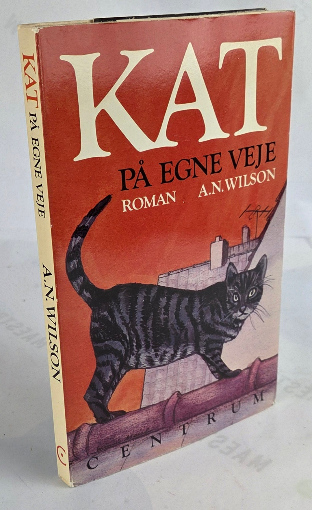 Kat på egne veje
