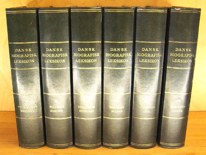 Dansk Biografisk Leksikon. 27 bind