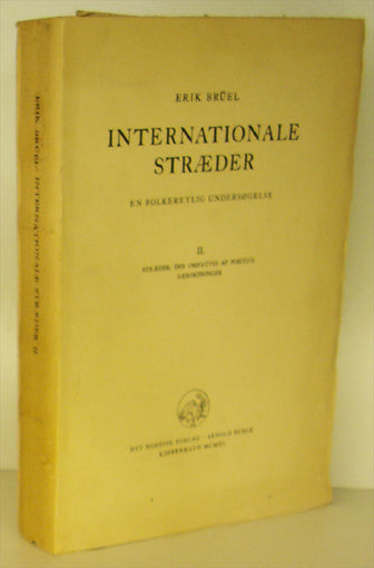 Internationale Stræder. En folkeretlig Undersøgelse.