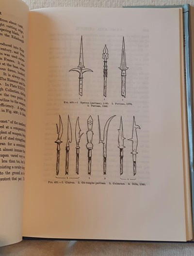 An illustrated History of Arms and Armour