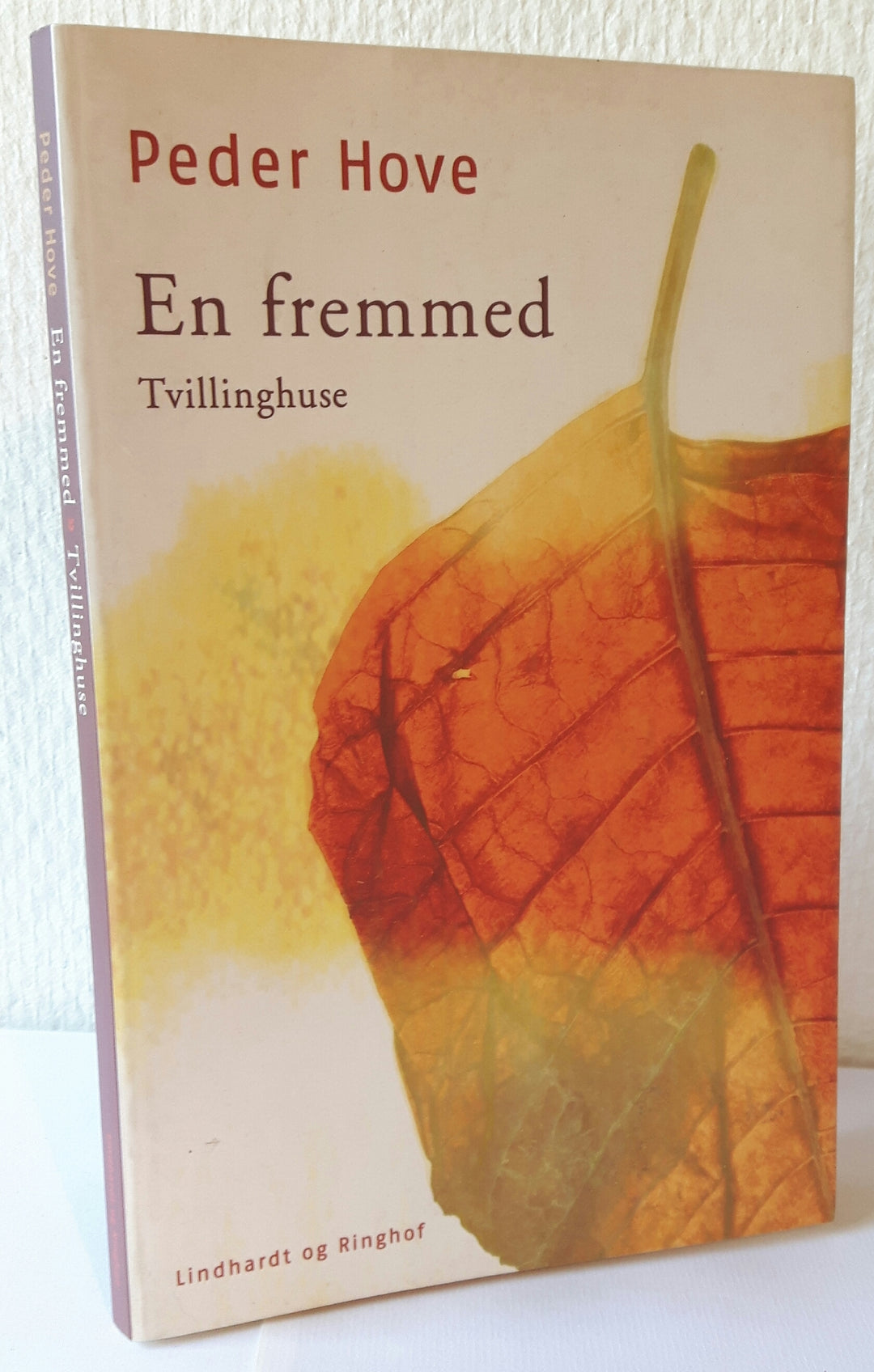 En fremmed - Tvillingehuse