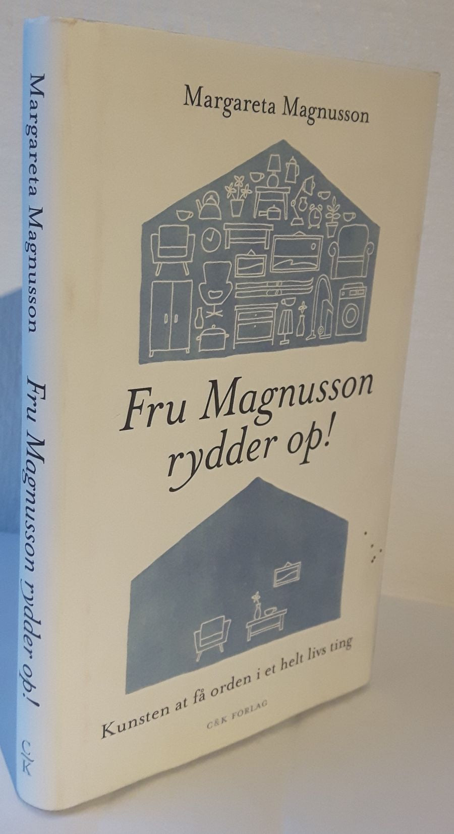 Fru Magnusson rydder op!