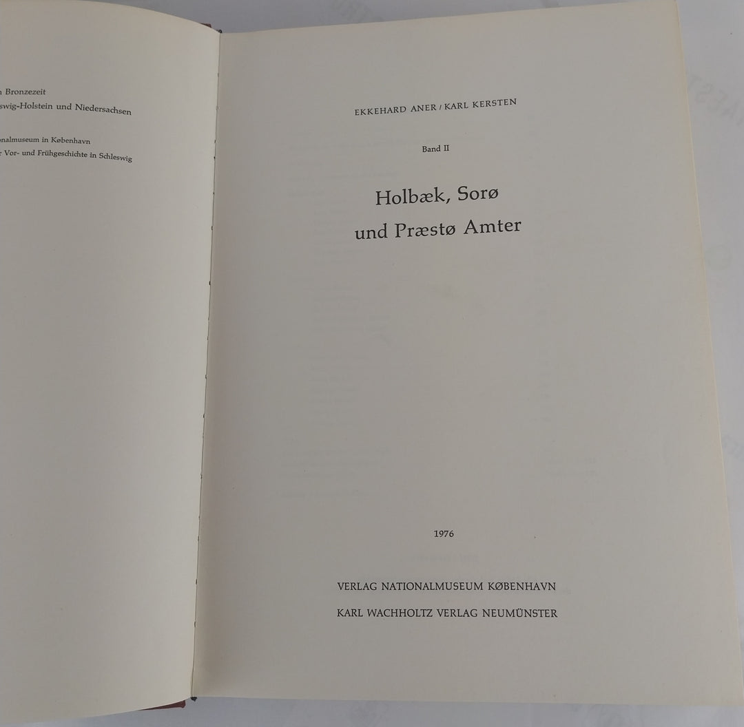 Die Funde der älteren Bronzezeit des nordischen Kreises in Dänemark, Schleswig-Holstein und Niedersachsen. Band II.